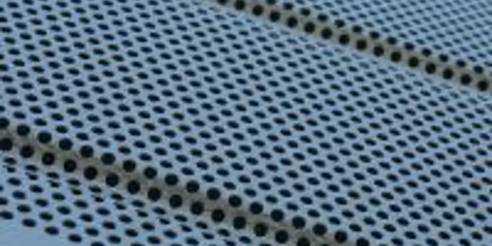 Aluminiumvorsatzschale VS 40/500 von AWK – hochabsorbierende Schallschutzlösung